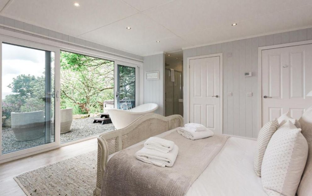 Sea View Snugs at Laggan - to rent with hot tub and amazing views