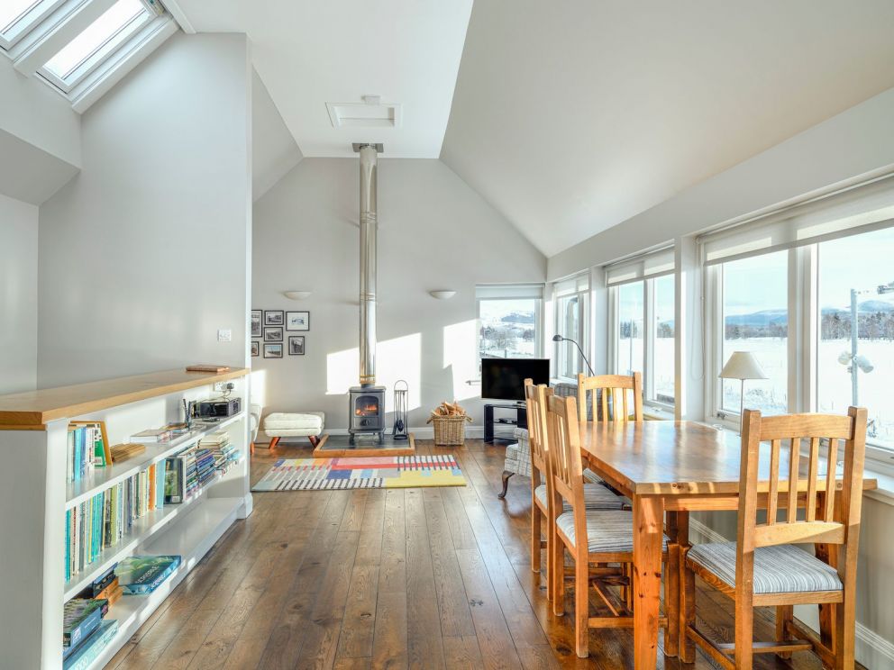 Signal Box in Newtonmore - for rent with sauna