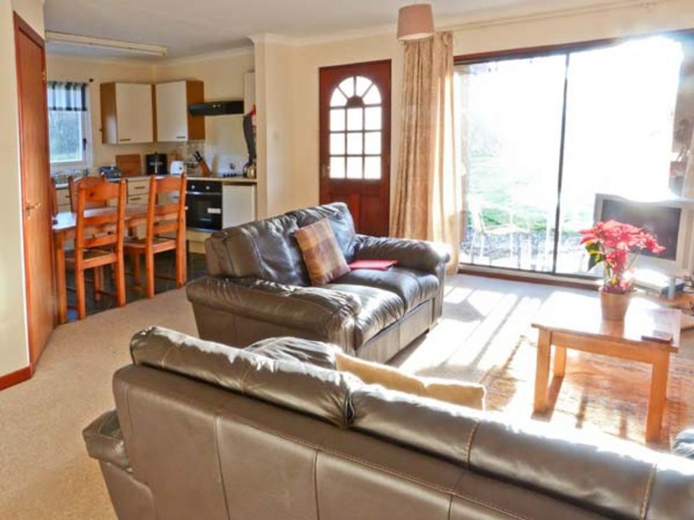 Stone Water Cottage Highland