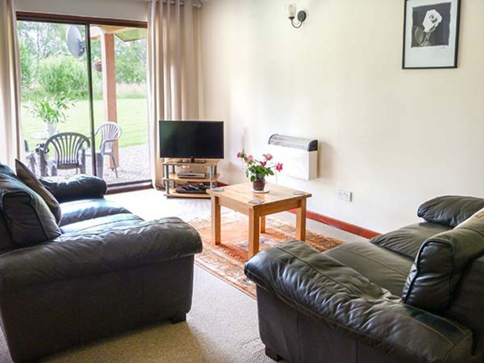 Stone Water Cottage Highland