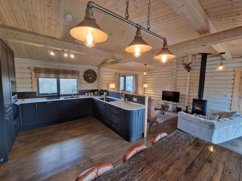 Woodland Retreat Hot Tub Cabin Scotland