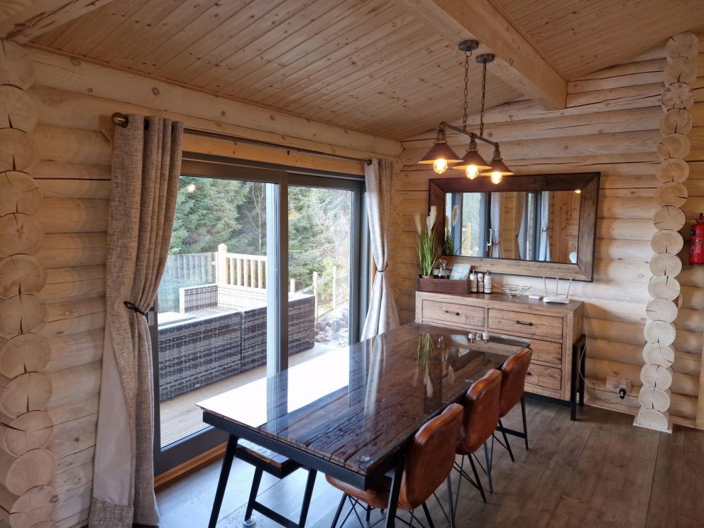 Woodland Retreat Hot Tub Cabin Scotland