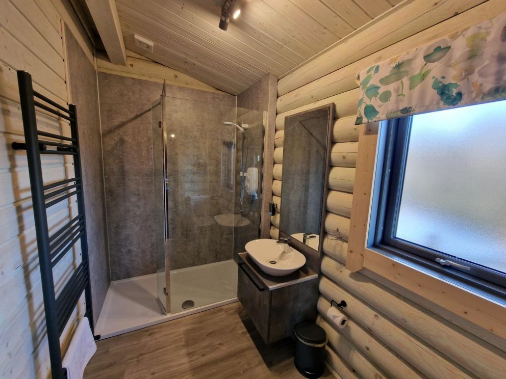 Woodland Retreat Hot Tub Cabin Scotland