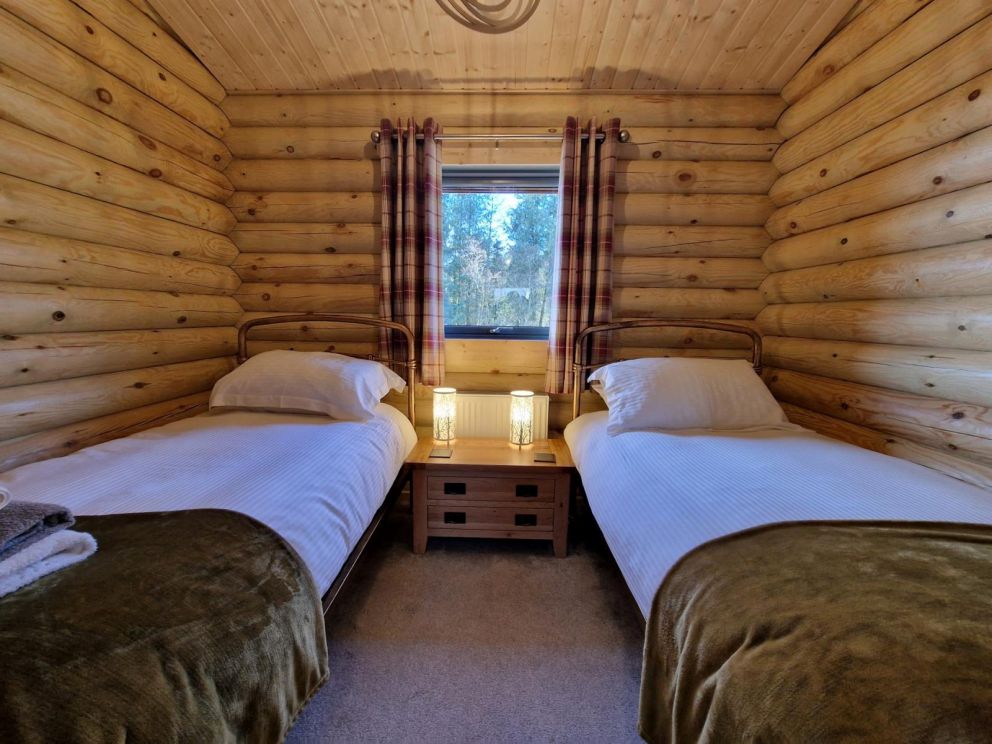 Woodland Retreat Hot Tub Cabin Scotland