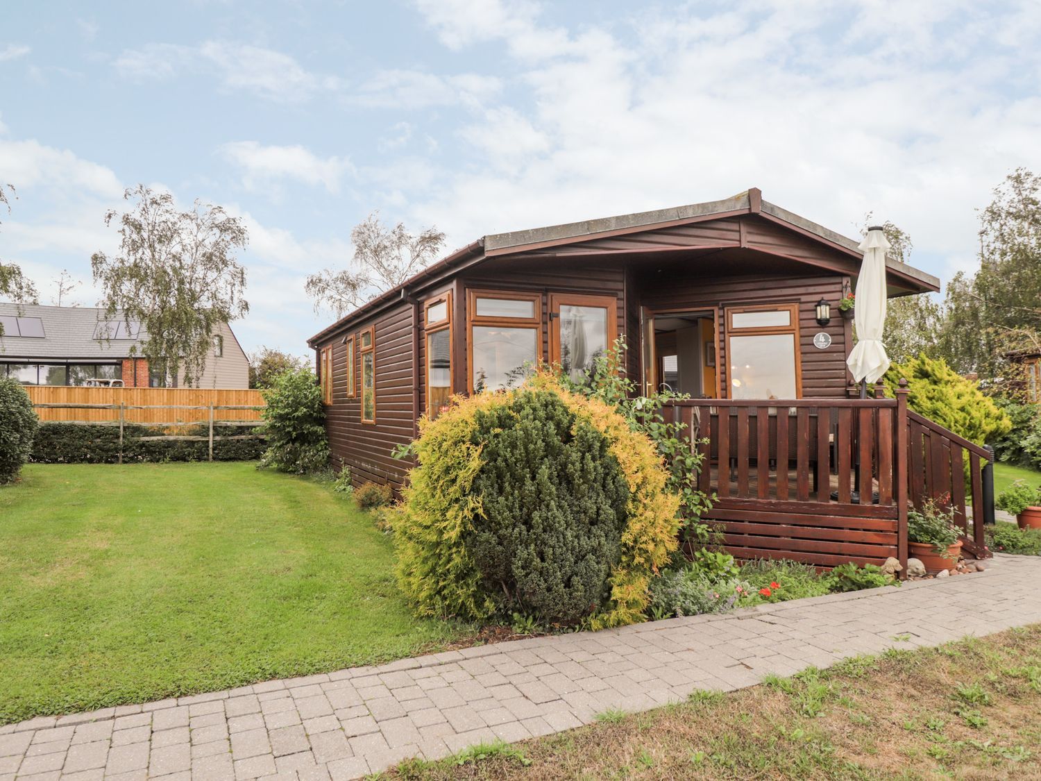 Marlie Holiday Park New Romney, Kent Self Catering Holiday Lodges