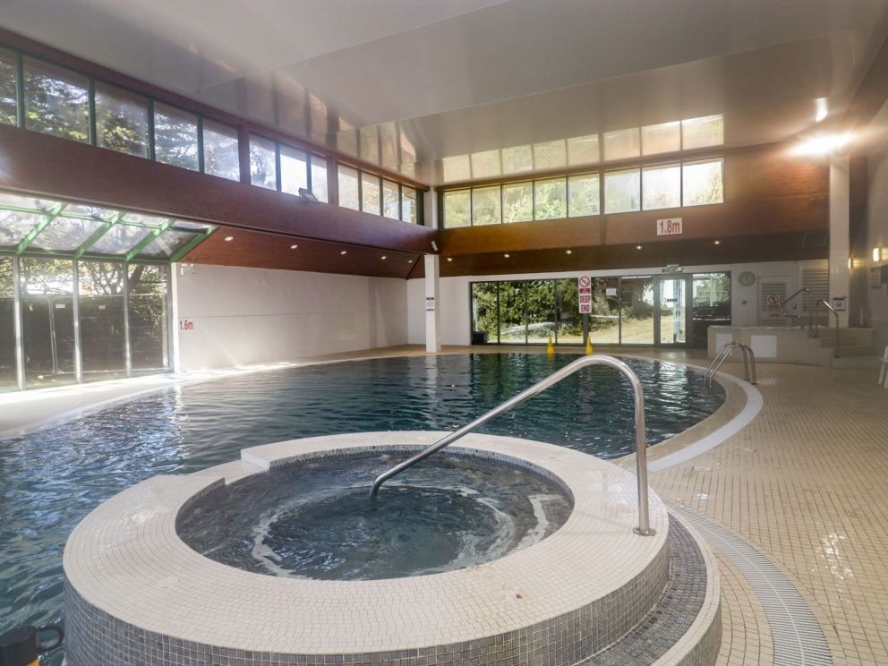 Amethyst Lodge at New Forest Lodge Retreat in Hampshire - for rent, pet friendly, with access to park facilities including pools and gym