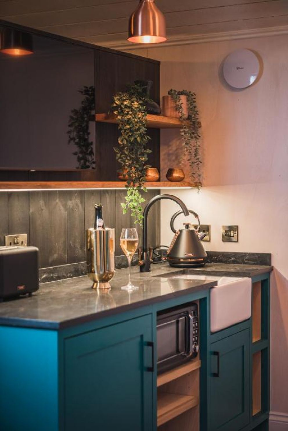 Ashling Park Estate in Stoughton - for rent  with terrace and WiFi