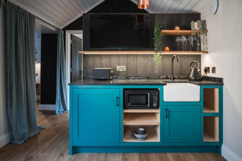 Ashling Park Estate in Stoughton - for rent  with terrace and WiFi