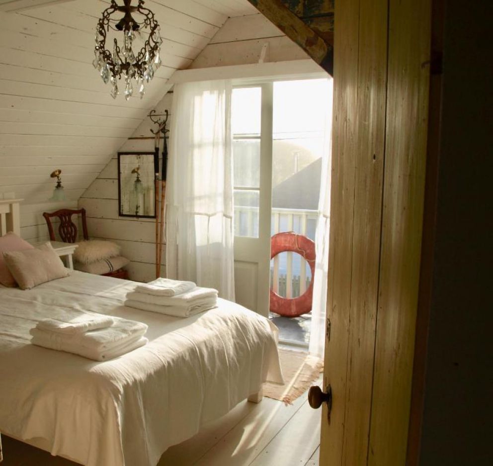 Beach House at Camber Sands, East Sussex - sleeping 12 guests, close to the beach