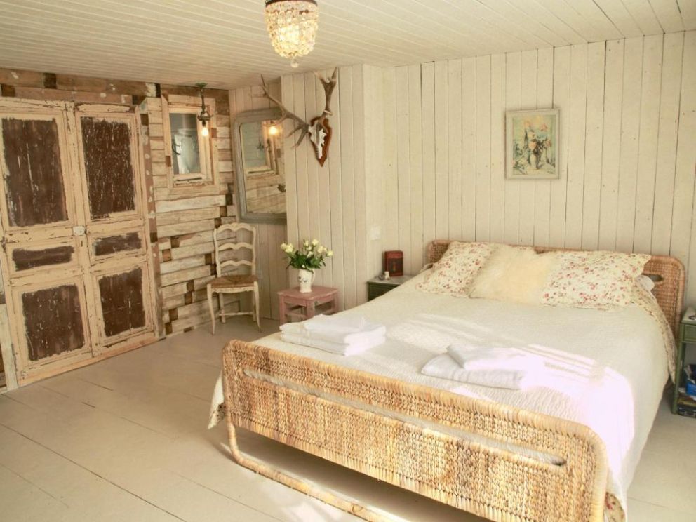 Beach House at Camber Sands, East Sussex - sleeping 12 guests, close to the beach