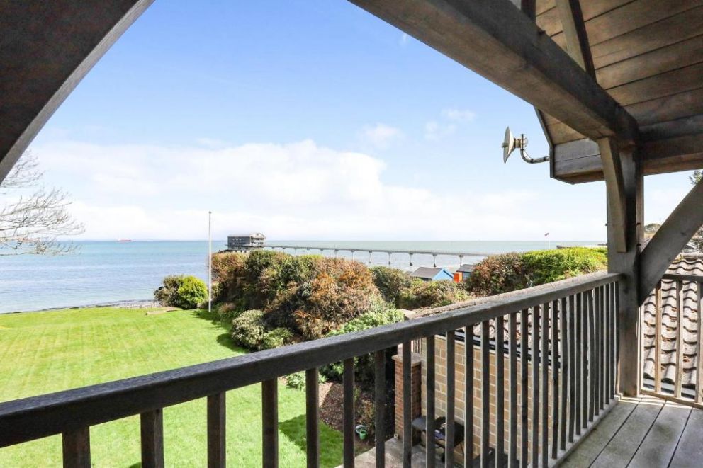 Beach Side, Bembridge, Isle of Wight - holiday home with beach on the doorstep 