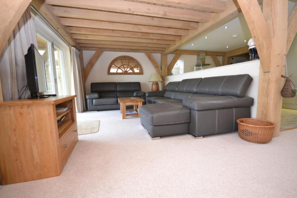 Beach Side, Bembridge, Isle of Wight - holiday home with beach on the doorstep 