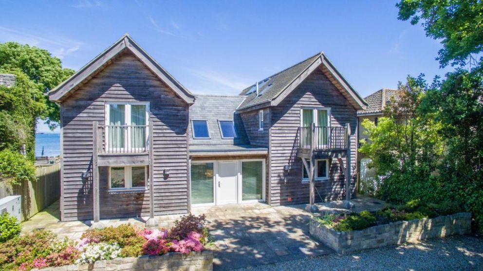 Beach Side, Bembridge, Isle of Wight - holiday home with beach on the doorstep 