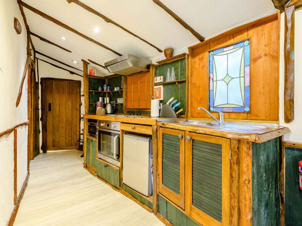 Brookbank Folly Gloucestershire, romantic retreat