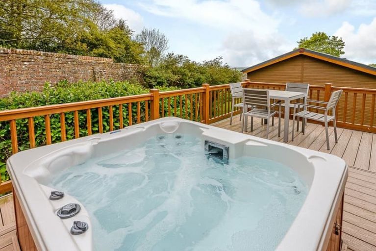 Crowhurst Park Lodges Battle, East Sussex Self Catering Holiday Lodges