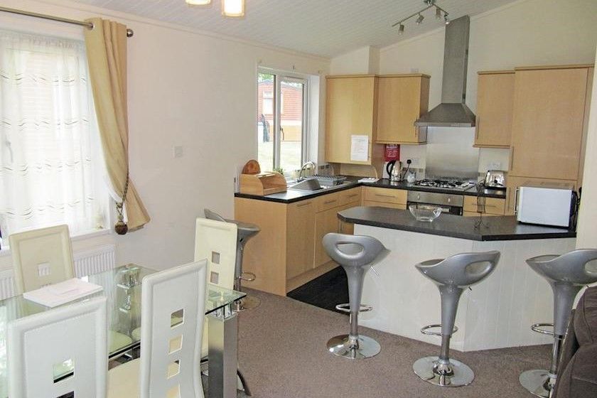 Edgeley Holiday Park Guildford, Surrey Self Catering Holiday Lodges