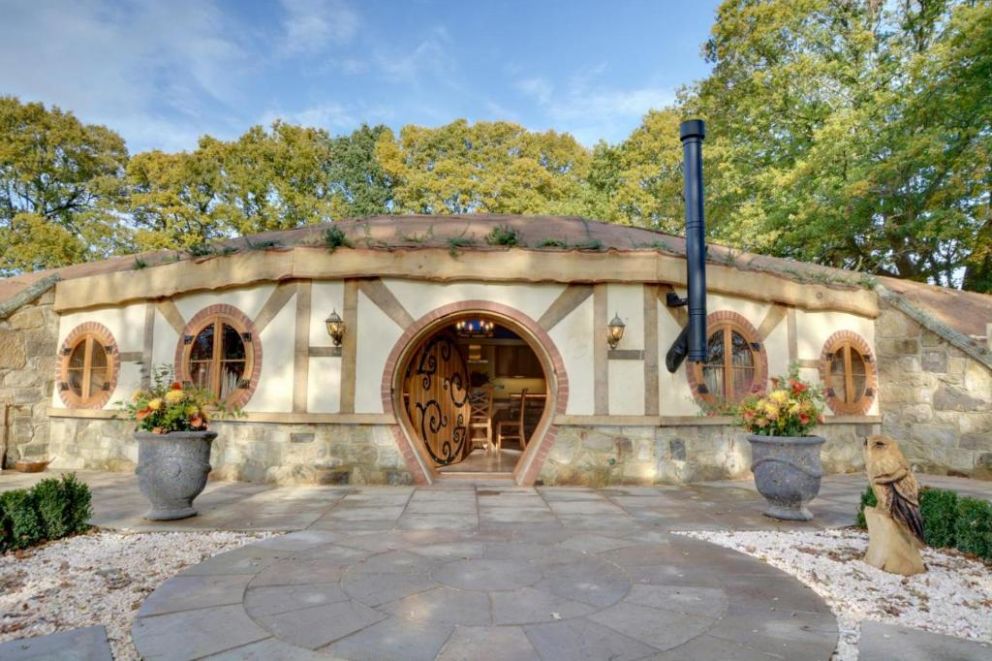 Hobbit House, Bodiam - for rent with hot tub