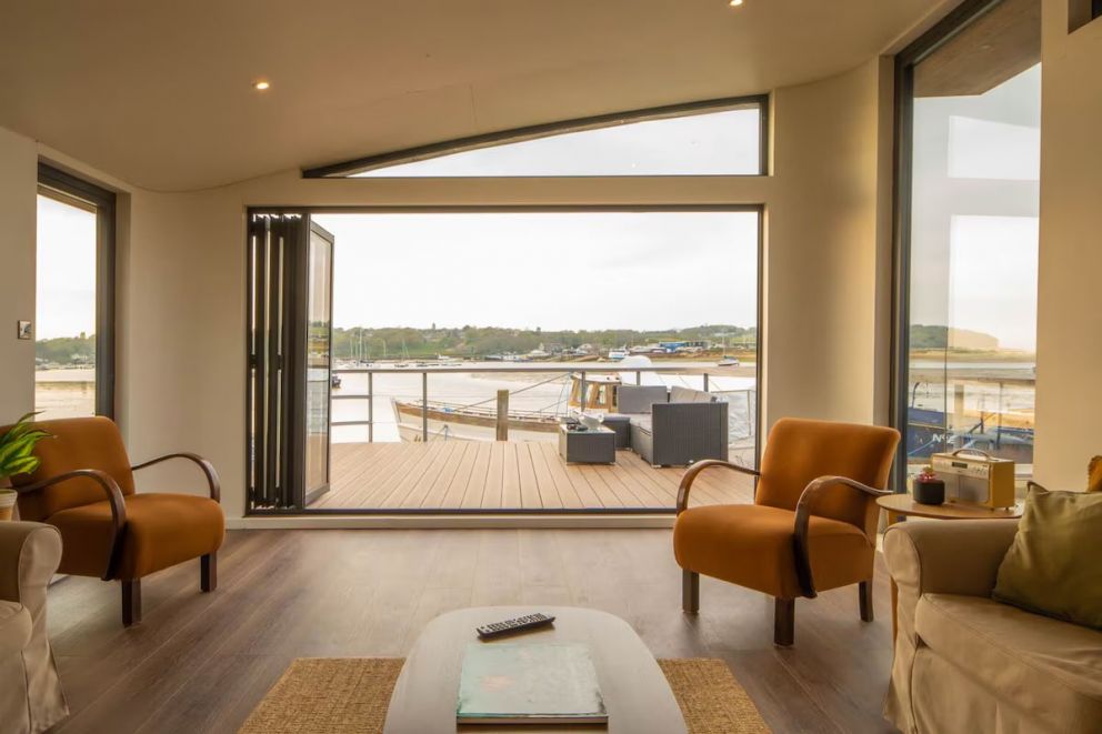 Houseboat Eleuthera Isle of Wight