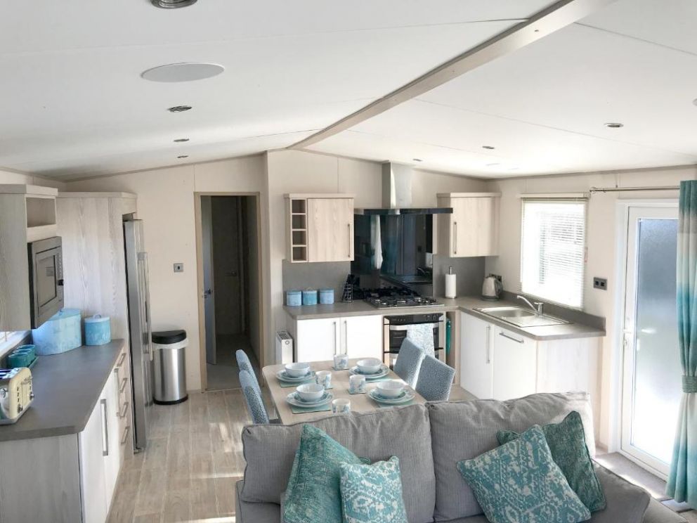 New Forest Lodges at Hoburne Bashley - for rent  with swimming pool and spa