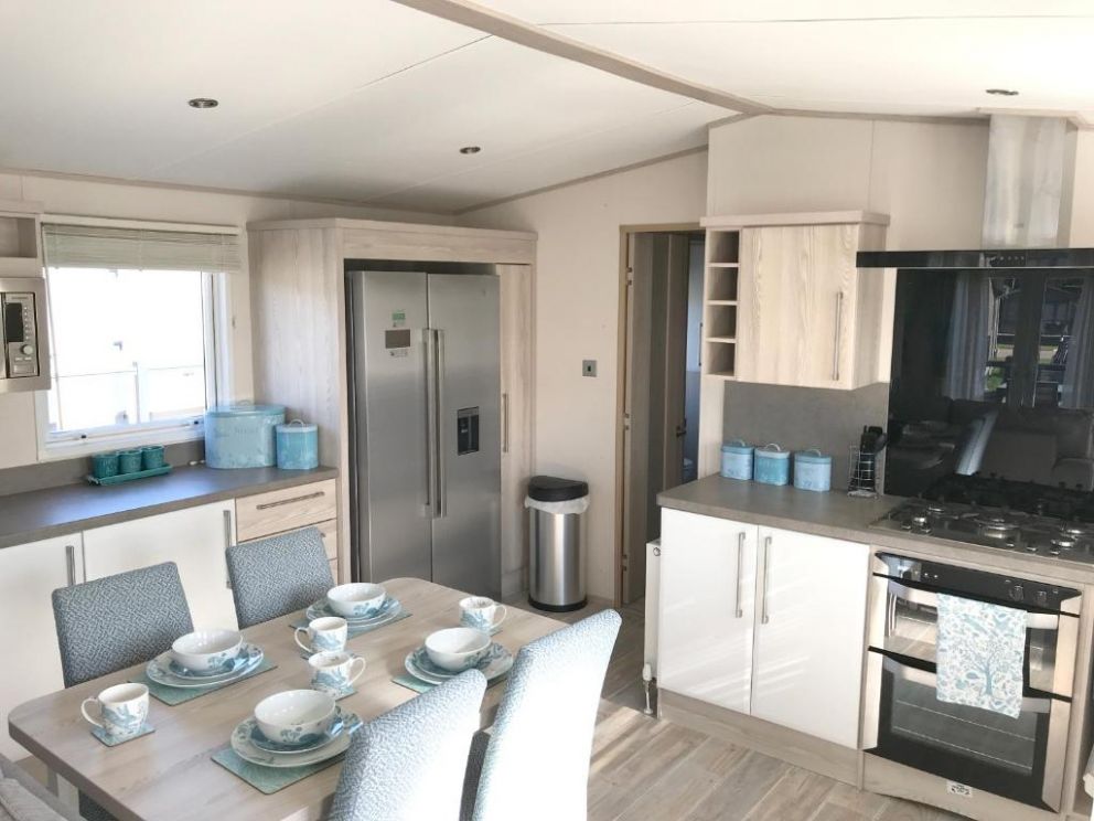 New Forest Lodges at Hoburne Bashley - for rent  with swimming pool and spa