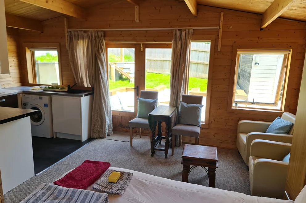 Pet Friendly Private Cabin Town Eurotunnel Beach
