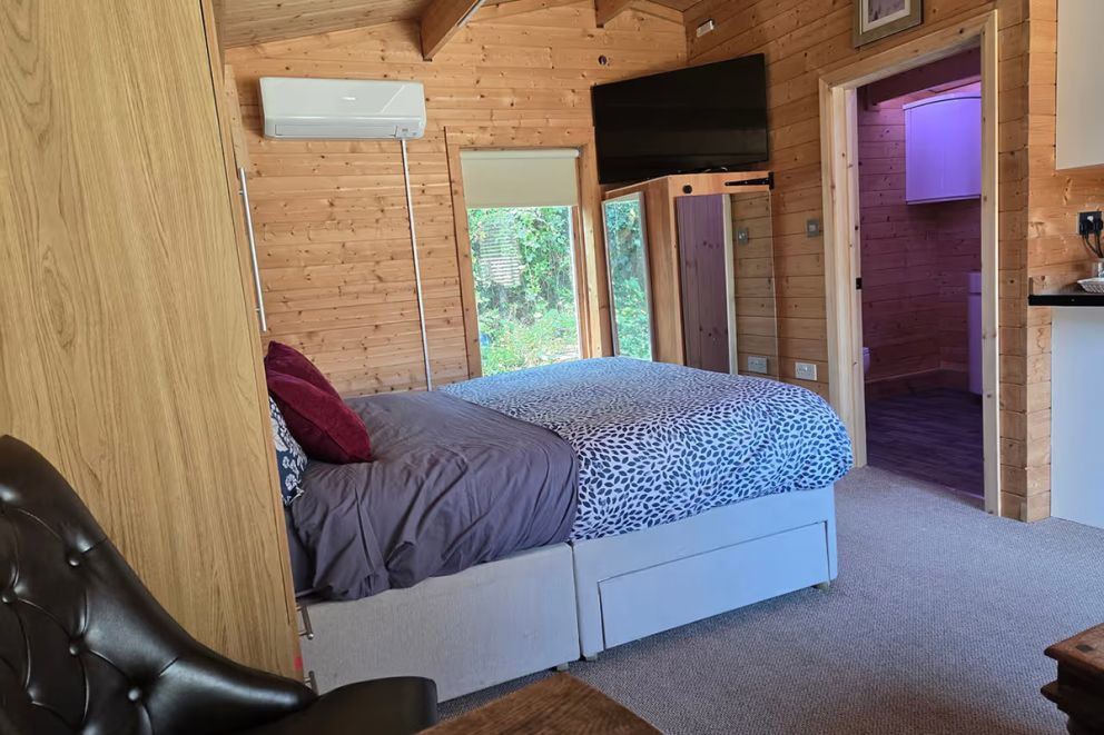 Pet Friendly Private Cabin Town Eurotunnel Beach