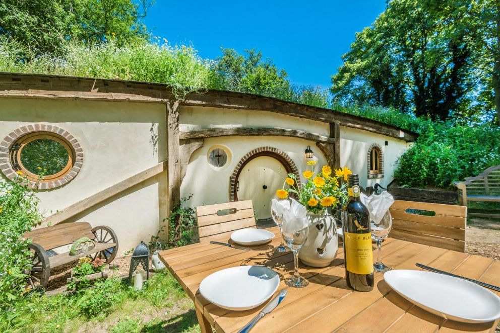 Pod Hollow: Hobbit Home in Suffolk - pet friendly for rent close to the sea