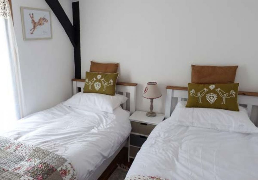 Spitfire Barn West Hougham, Kent Self Catering Holiday Lodges