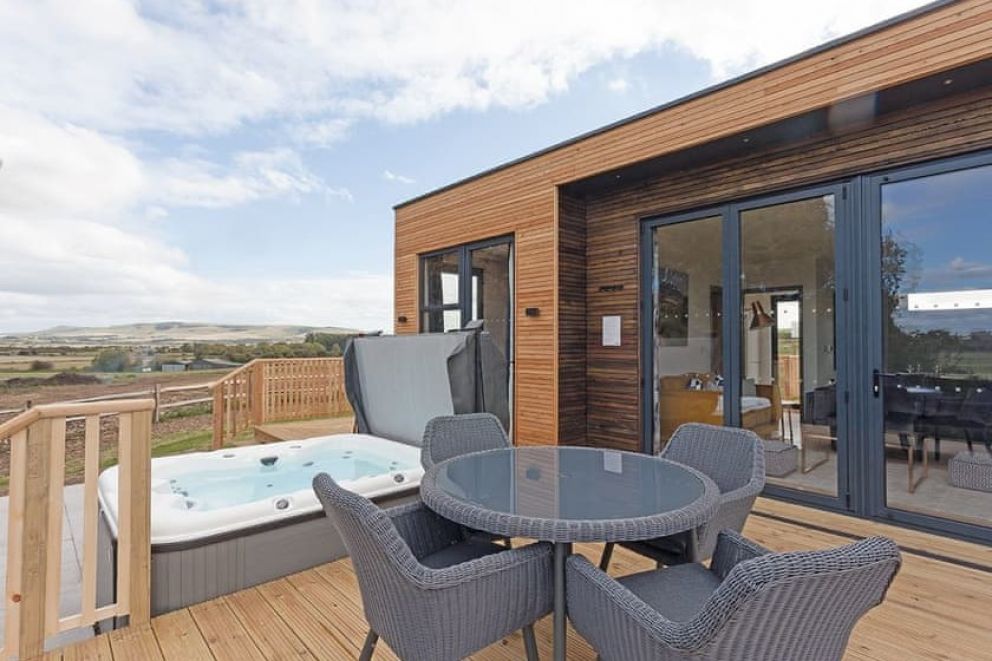 Swanborough Lakes Lodges