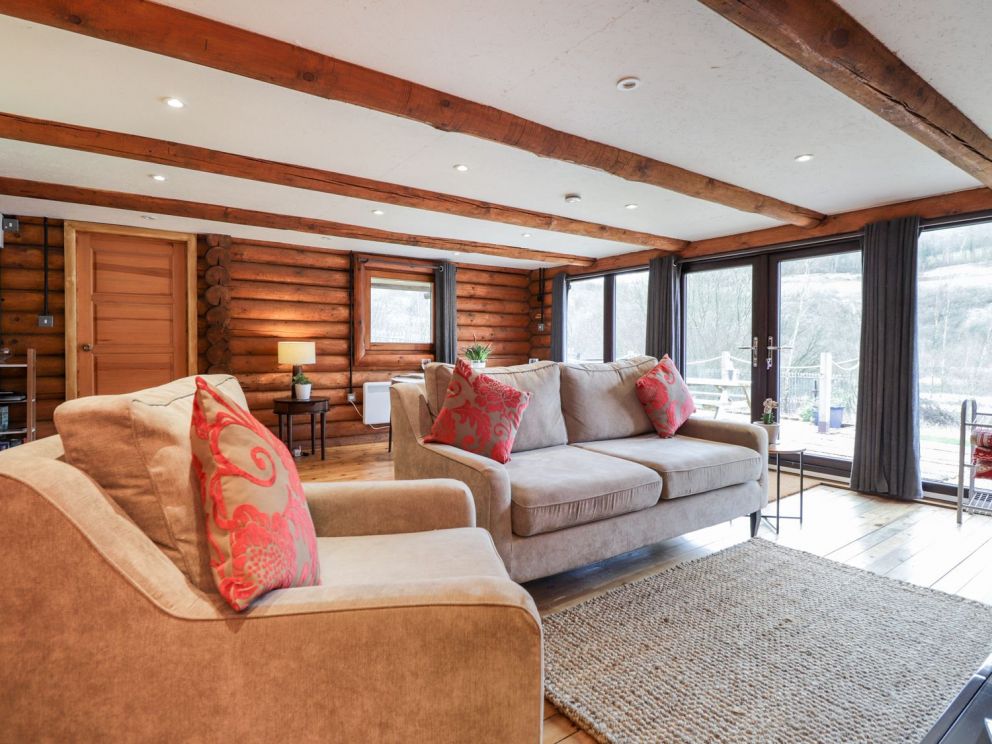 The Fishing Lodge Rochester, Kent Self Catering Holiday Lodges