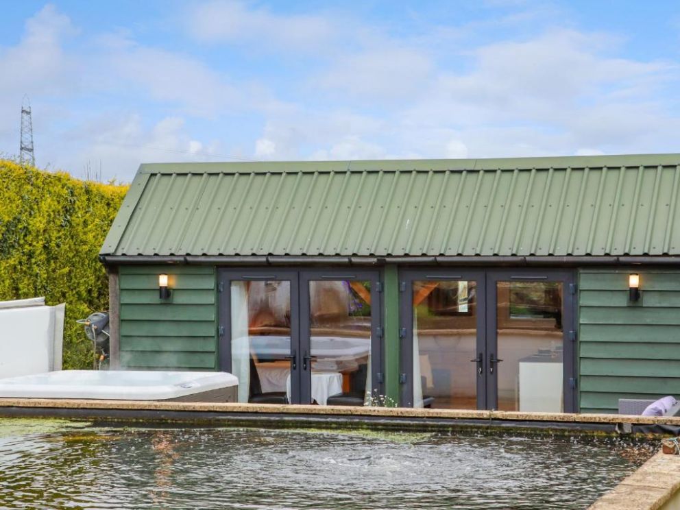 The Little Acorn, Sussex