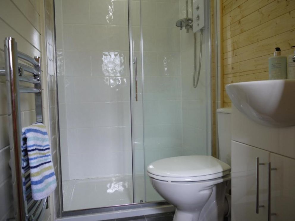 The Lodge On The Marsh, Brading, Isle of Wight - bed & breakfast over looking RSPB Brading Marshes Nature Reserve, close to the beach