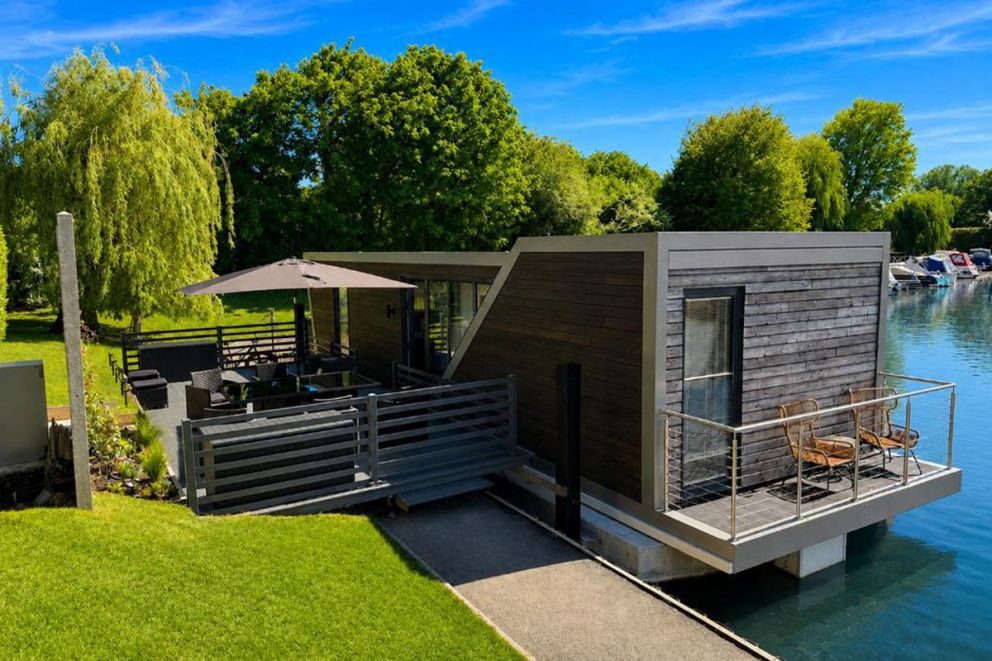 Escape to Willow Wharf