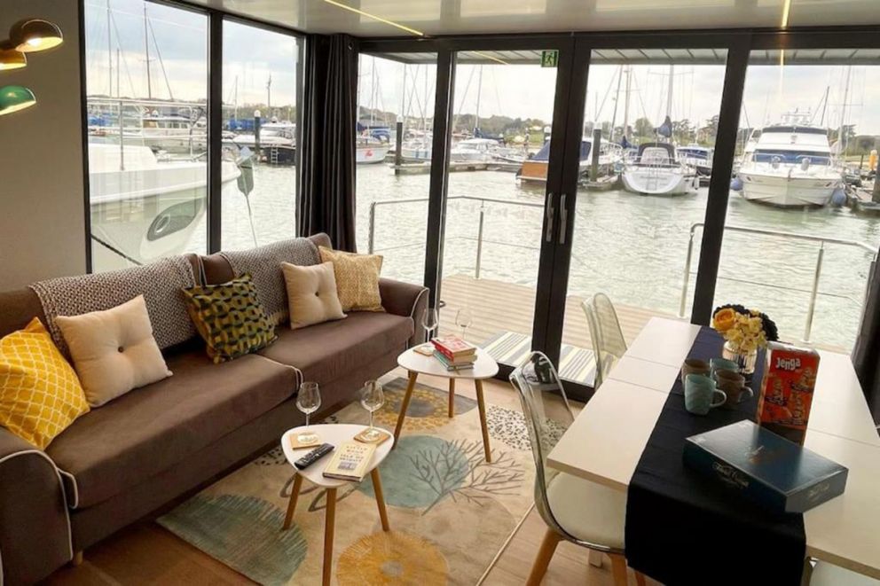 Yarmouth Waterlodge Floating Apartment 1