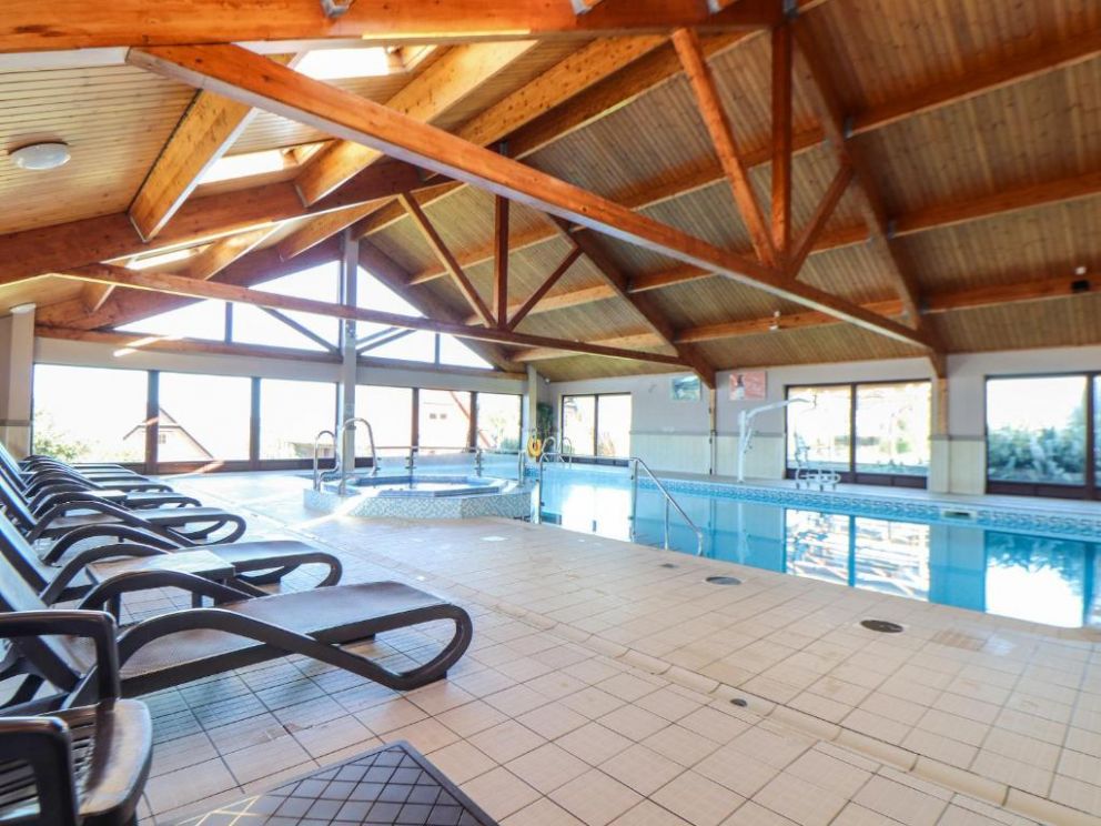 Bay View at Gwel an Mor indoor pool