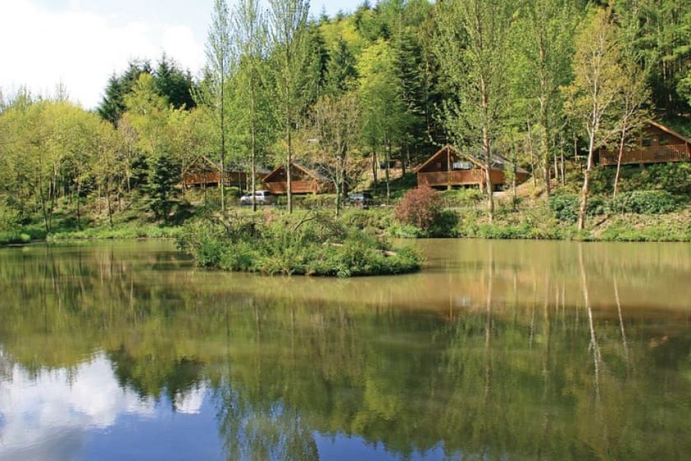 Bulworthy Forest Lodges devon lakeside fishing holidays