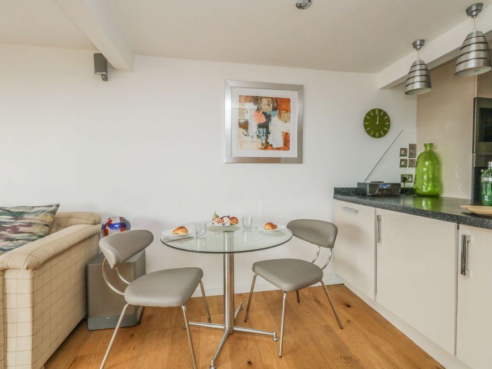 Burton Bay in Burton Bradstock, Dorset - for rent, close to the beach