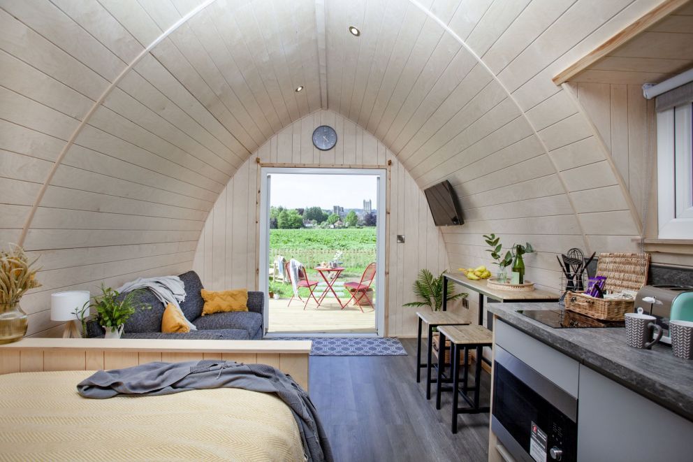 Cathedral View Pods - pet friendly for rent, quiet location in Somerset with hot tub