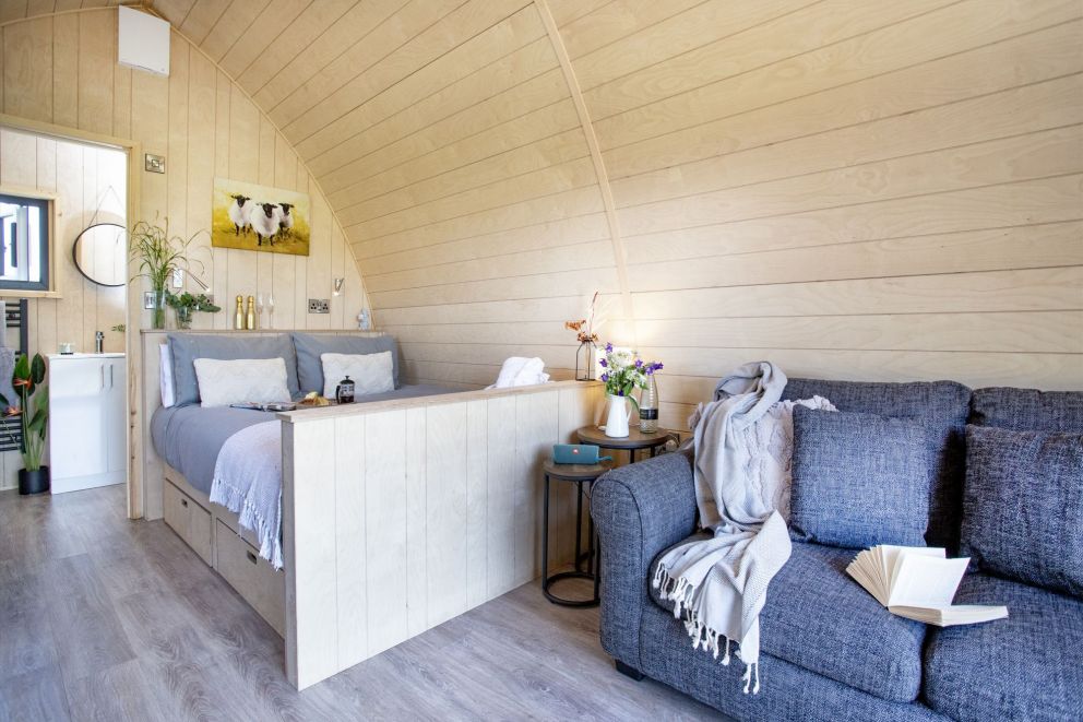 Cathedral View Pods - pet friendly for rent, quiet location in Somerset with hot tub