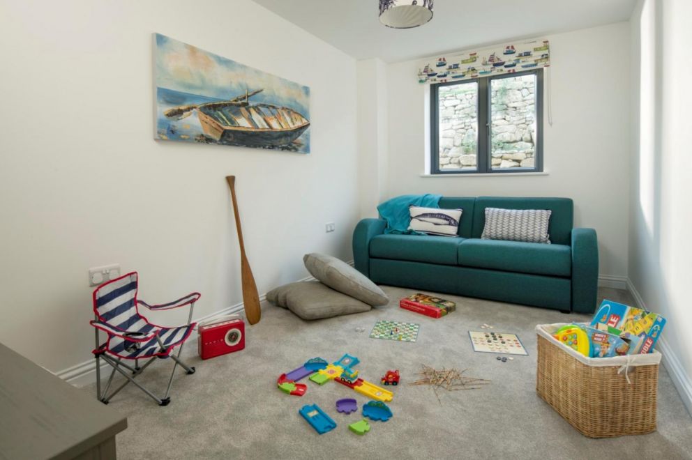 Self catering cottage with sea views in Cornwall