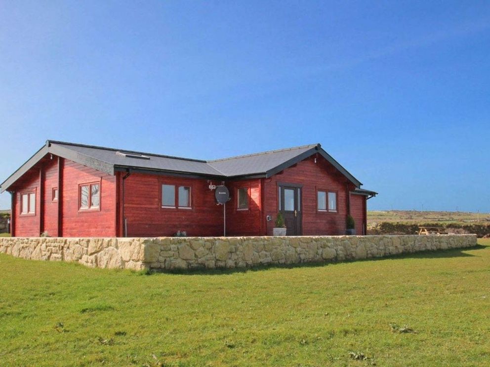 Chywolow Lodge Cornwall