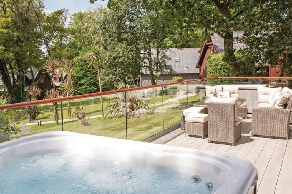 Clowance Cornwall lodges with hot tubs