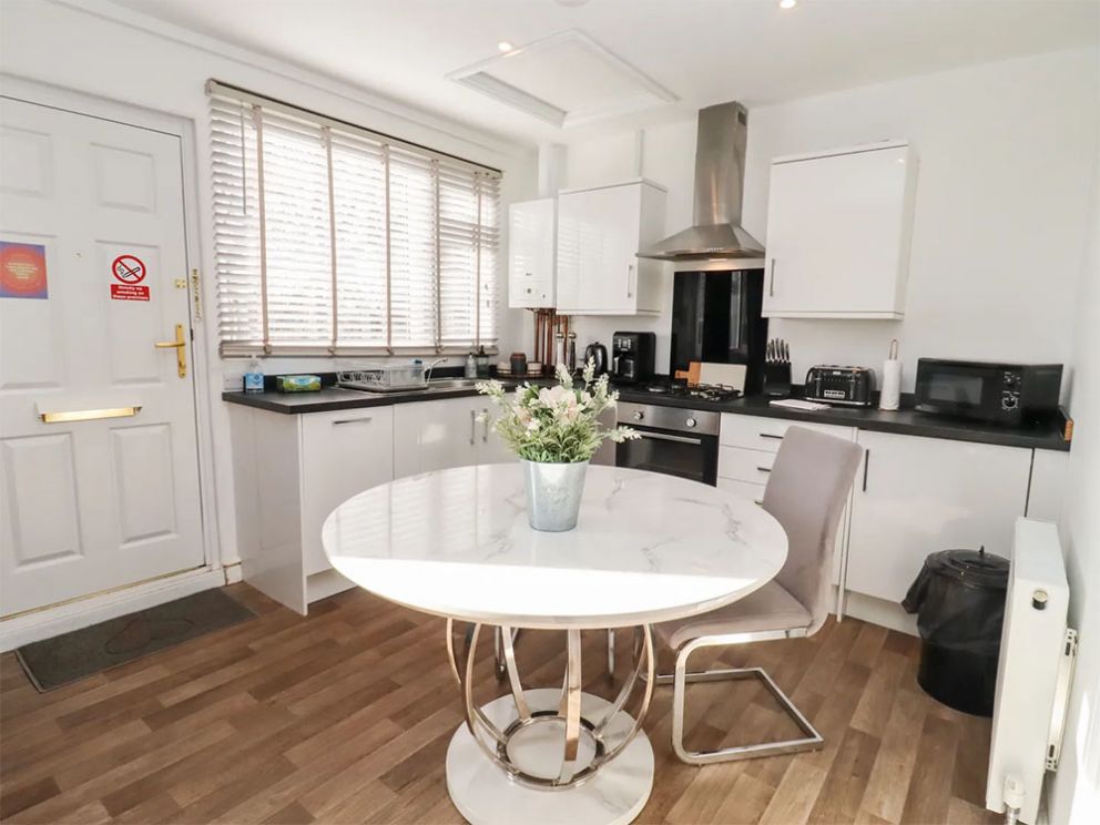 Downwood Holidays, Blandford Forum, Dorset - holiday lodges with hot tub, some pet friendly