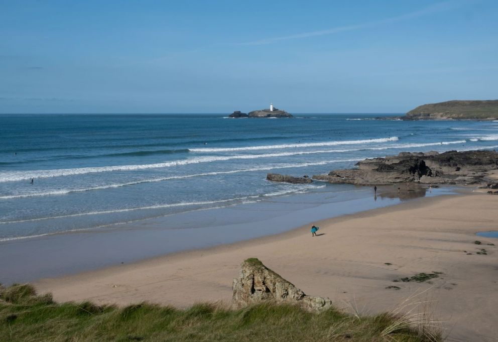 Gwithian Lookout, Gwithian - for rent close to the beach with wood burner