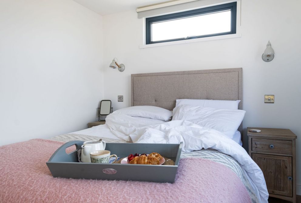 Gwithian Lookout, Gwithian - for rent close to the beach with wood burner