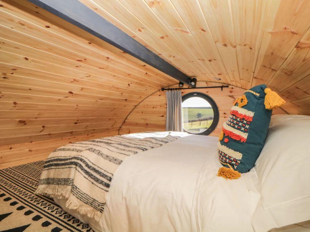 Hidden Hill Glamping Cabins, Holbeton, Plymouth - glamping pods with wood-fired hot tub, close to the beach