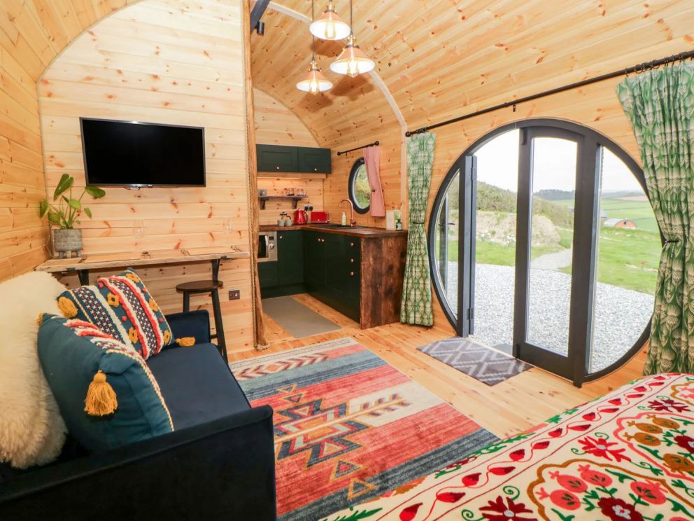 Hidden Hill Glamping Cabins, Holbeton, Plymouth - glamping pods with wood-fired hot tub, close to the beach