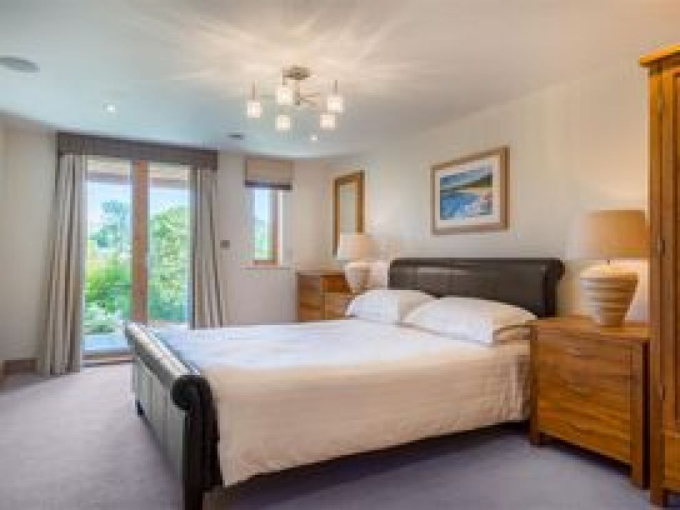 Hillfield Village in Dartmouth - Vantage Point for rent, with 4 bedrooms