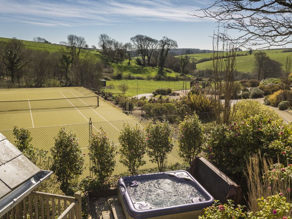 Hillfield Village in Dartmouth - Court Lodge for rent. Anyone for tennis?