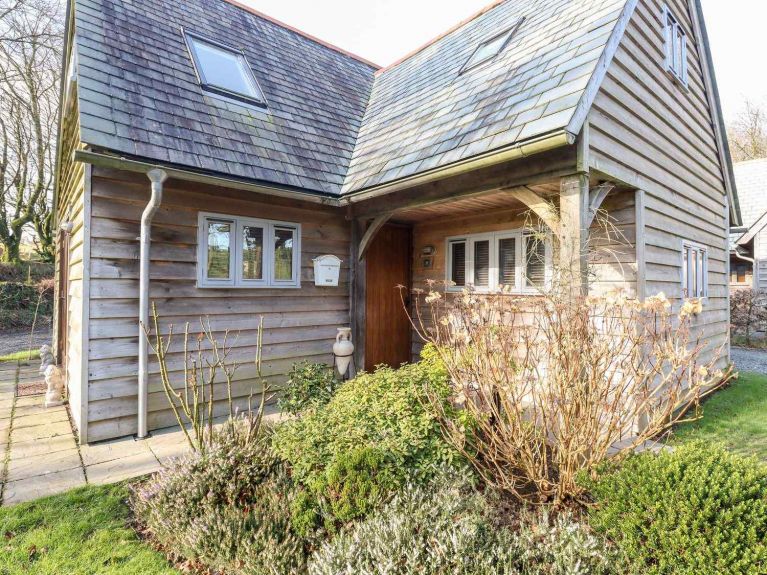 Stonerush Lakes Looe, Cornwall Self Catering Holiday Lodges